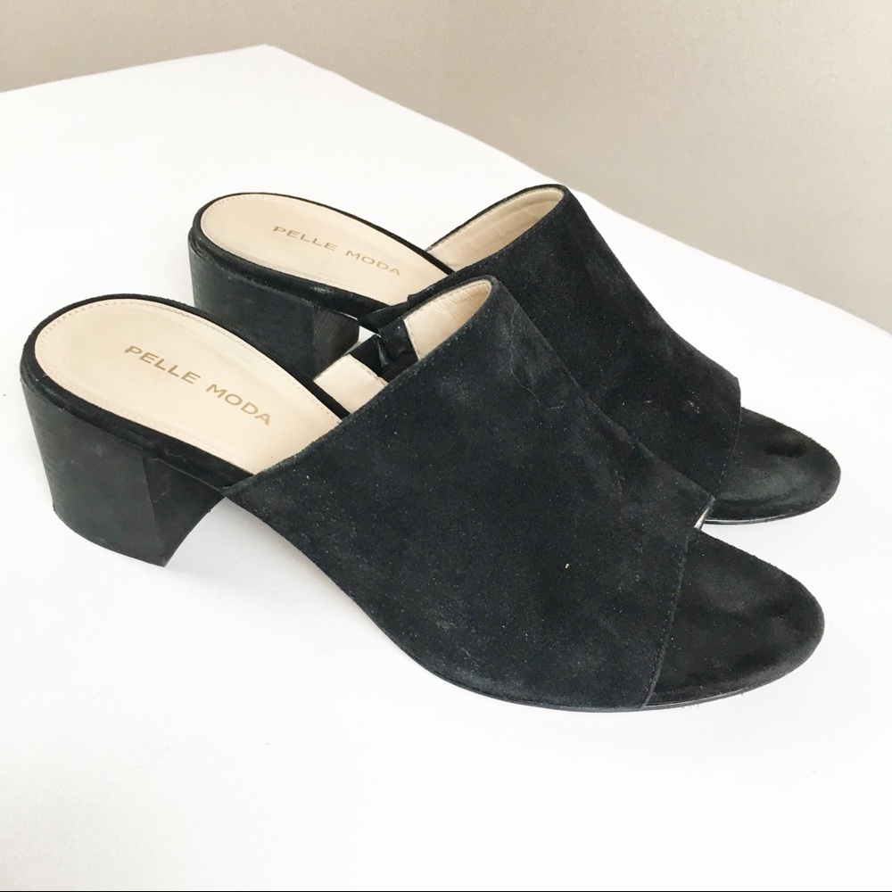Pelle Moda Black Suede Block Heel Sandals Size 8